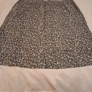 Chic Floral Olive Green and White Midi Skirt